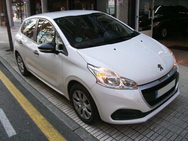Peugeot 208 1.5 Hdi Active 5p 100cv