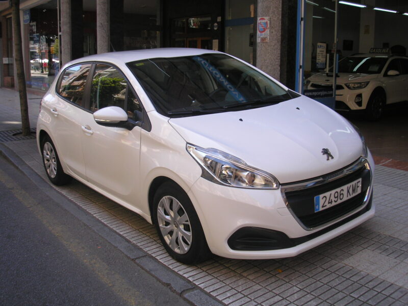Peugeot 208 1.5 Hdi Active 5p 100cv