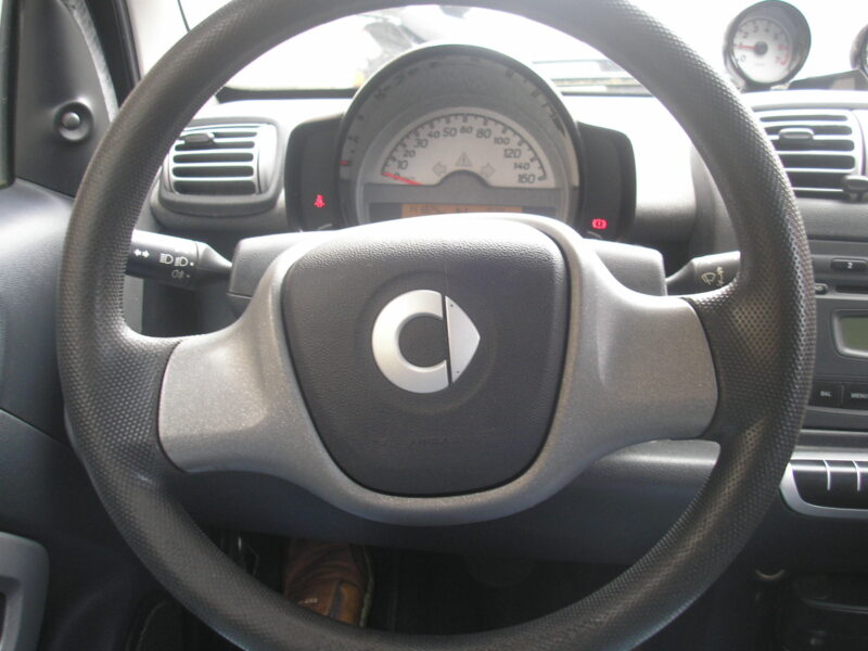 Smart Fortwo 1.0 Coupe Secuencial 61cv