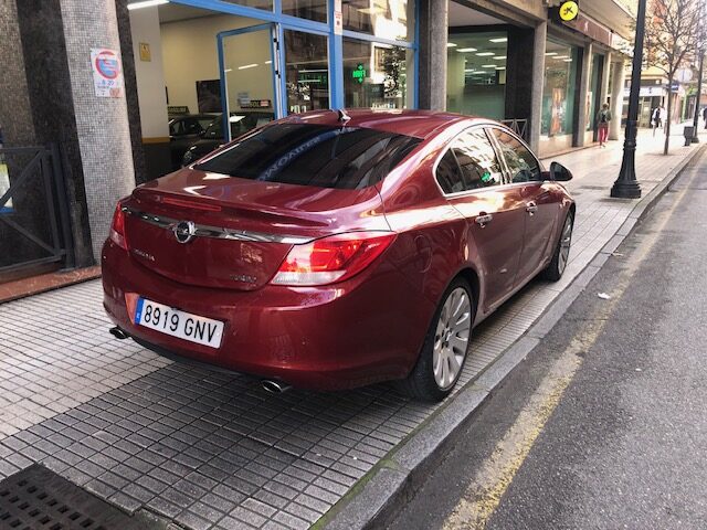 Opel Insignia 2.0 Turbo Sedan 220cv