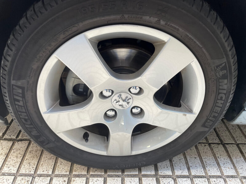 Peugeot 207 1.6 Vti Aut. Allure 5p 120cv