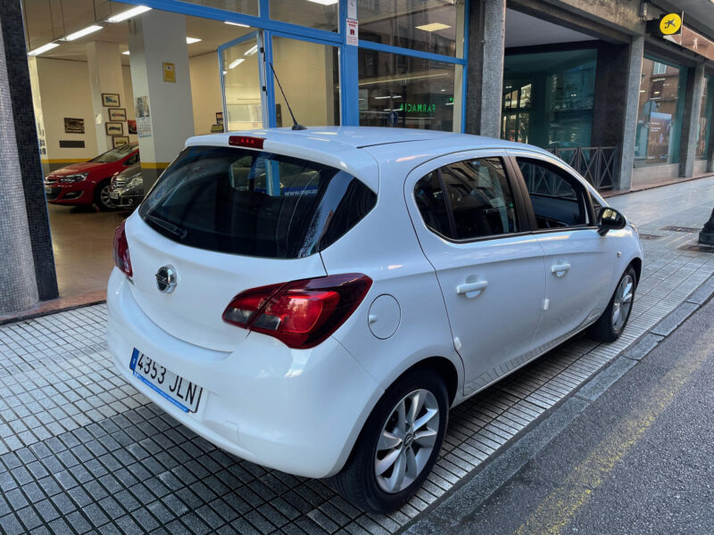 Opel Corsa 1.4 Selective 5p 90cv