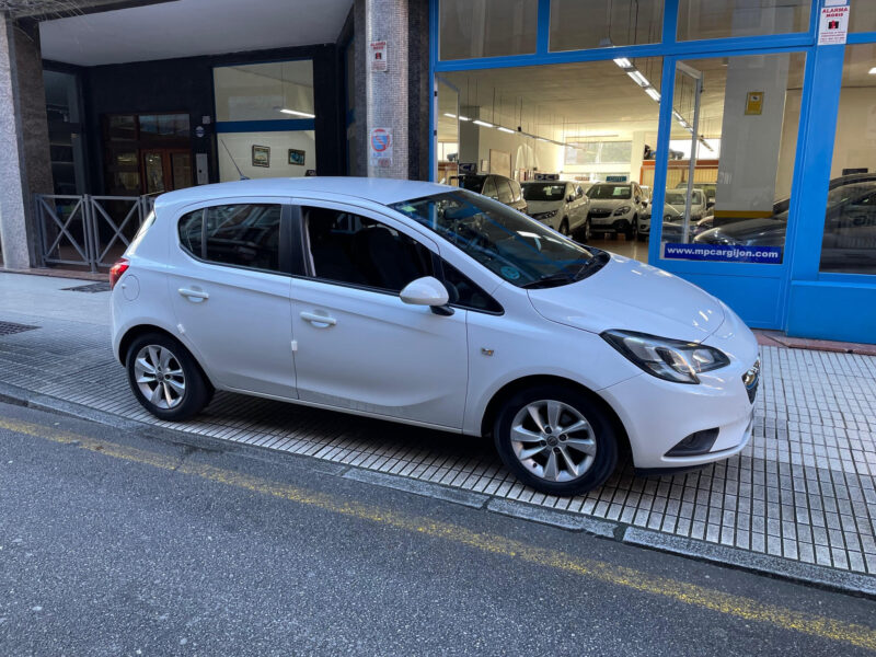 Opel Corsa 1.4 Selective 5p 90cv