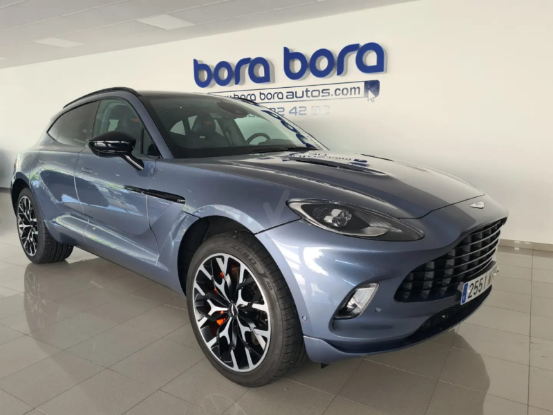 ASTON MARTIN DBX