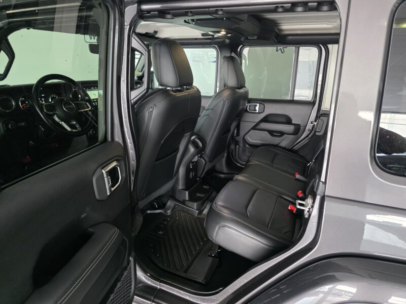 JEEP WRANGLER SAHARA UNILIMITED