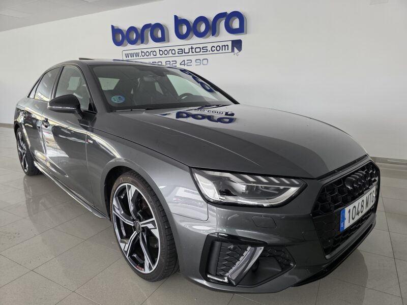 AUDI A4 BLACK/LINE S/LINE
