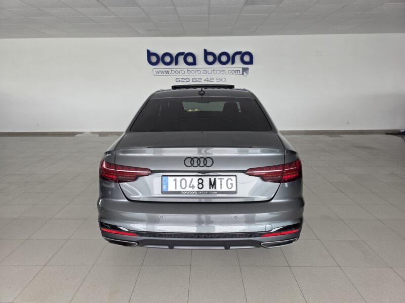 AUDI A4 BLACK/LINE S/LINE