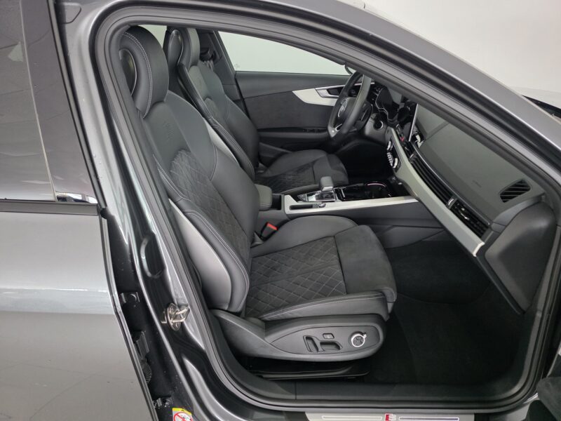 AUDI A4 BLACK/LINE S/LINE