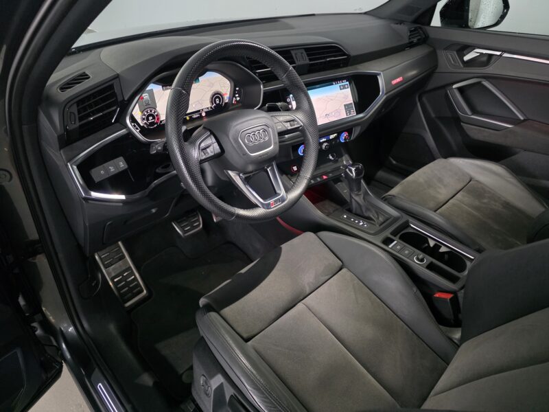 AUDI RSQ3 SPORTBACK