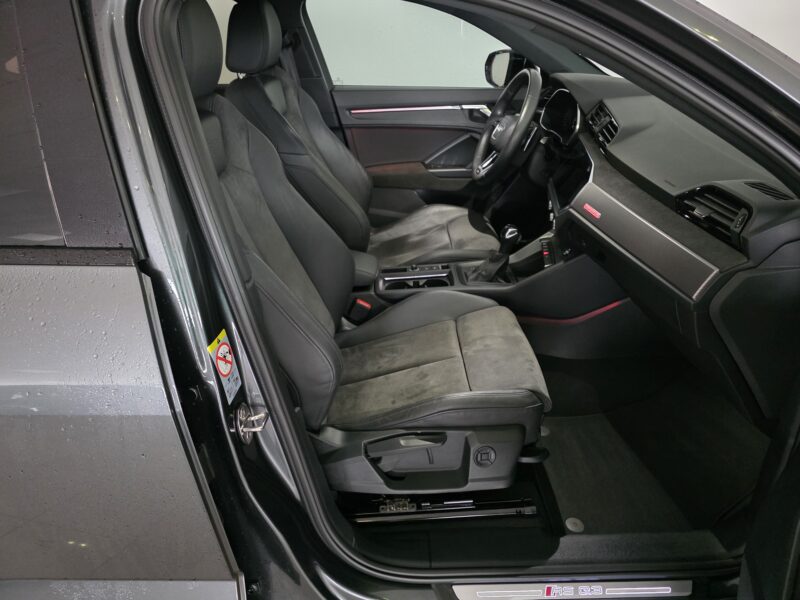 AUDI RSQ3 SPORTBACK