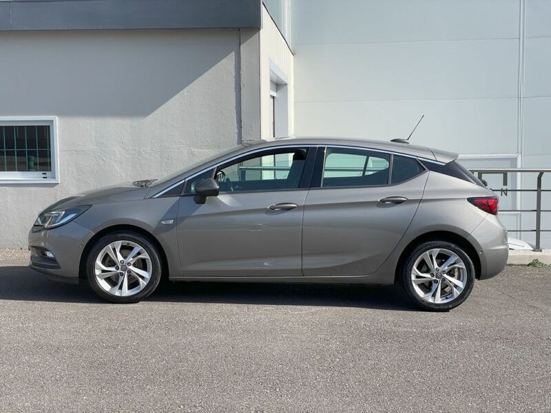Opel Astra 1.6 CDTI Dynamics 5p