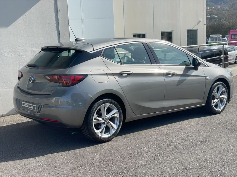 Opel Astra 1.6 CDTI Dynamics 5p