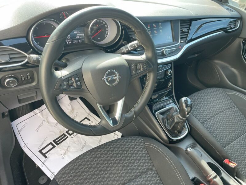 Opel Astra 1.6 CDTI Dynamics 5p