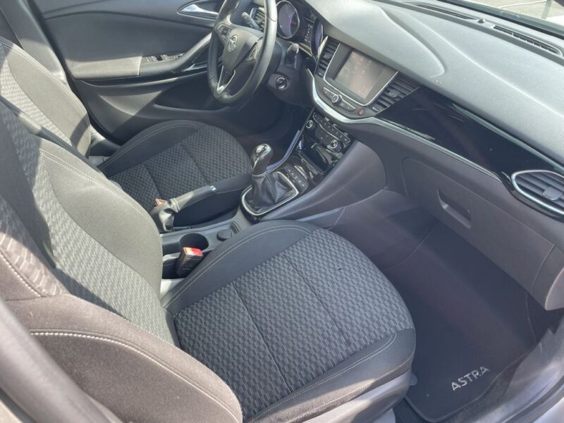 Opel Astra 1.6 CDTI Dynamics 5p