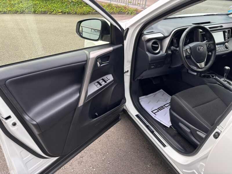 Toyota RAV4 2.5I Hybrid Advance