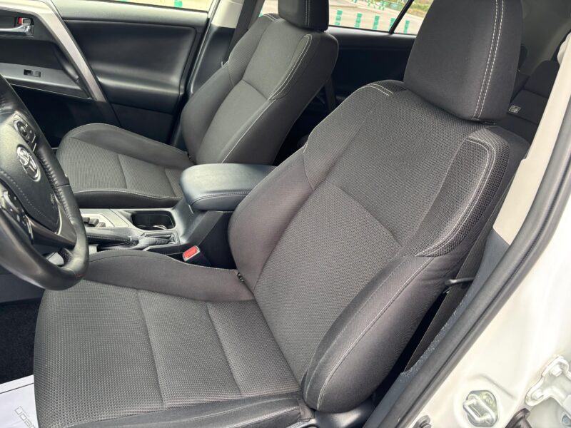 Toyota RAV4 2.5I Hybrid Advance
