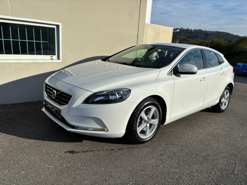 Volvo V40 D2 Momentum
