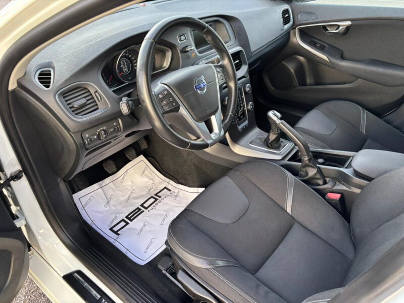 Volvo V40 D2 Momentum