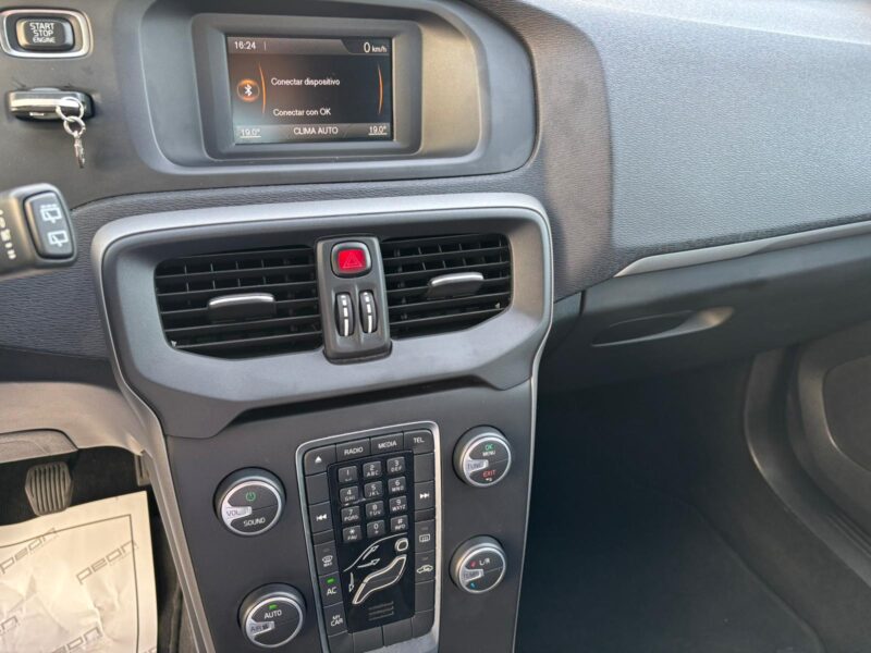 Volvo V40 D2 Momentum