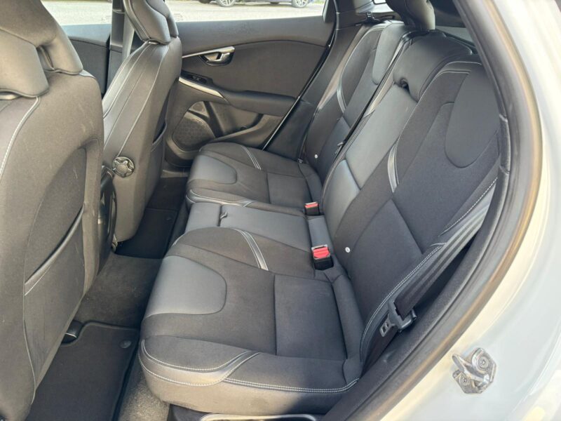 Volvo V40 D2 Momentum