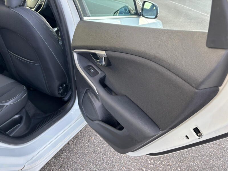 Volvo V40 D2 Momentum