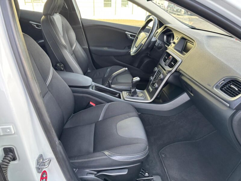 Volvo V40 D2 Momentum