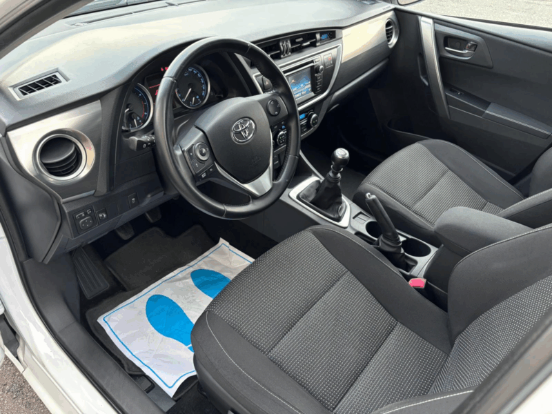 Toyota Auris 130 Active
