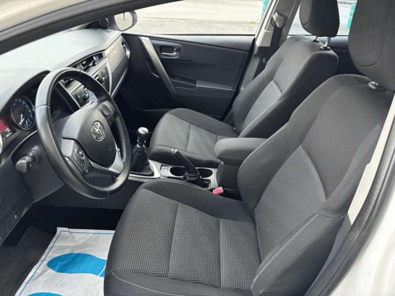 Toyota Auris 130 Active