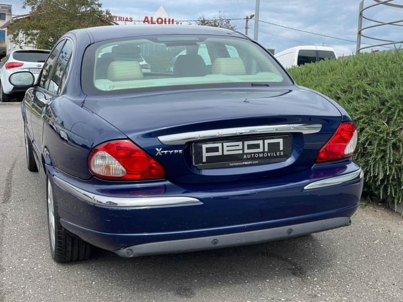 Jaguar X-Type 2.0 Luxury