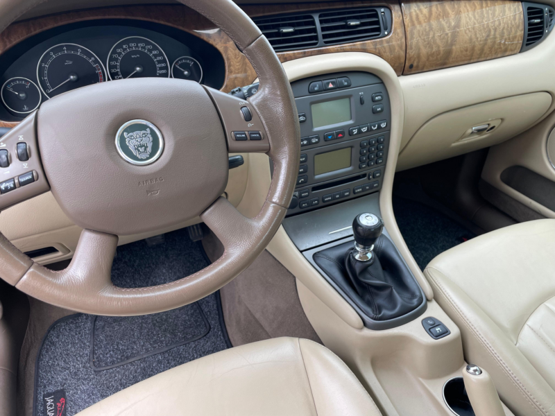 Jaguar X-Type 2.0 Luxury