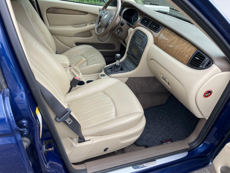 Jaguar X-Type 2.0 Luxury