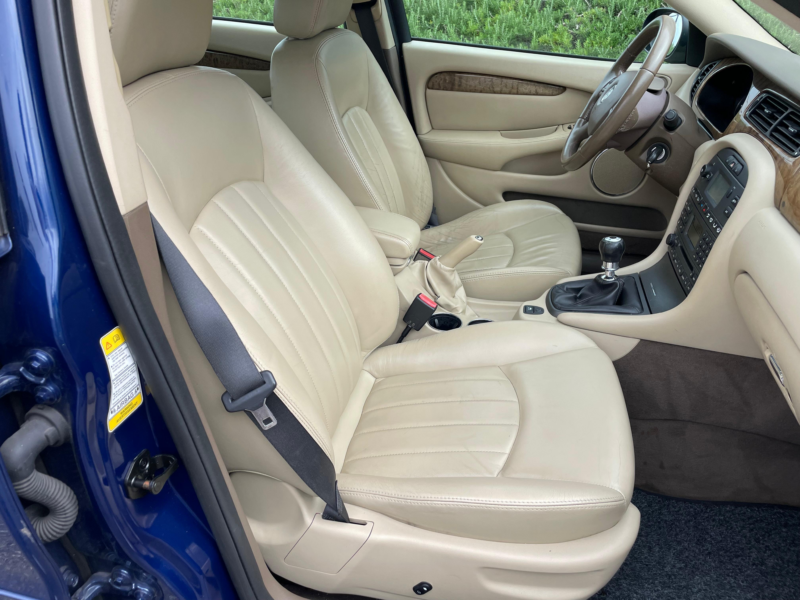 Jaguar X-Type 2.0 Luxury