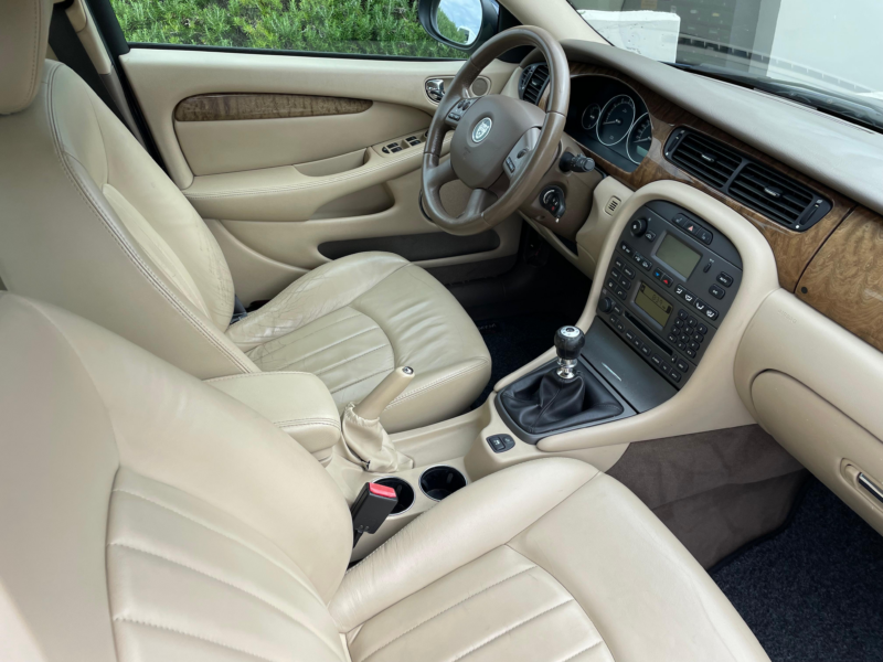 Jaguar X-Type 2.0 Luxury
