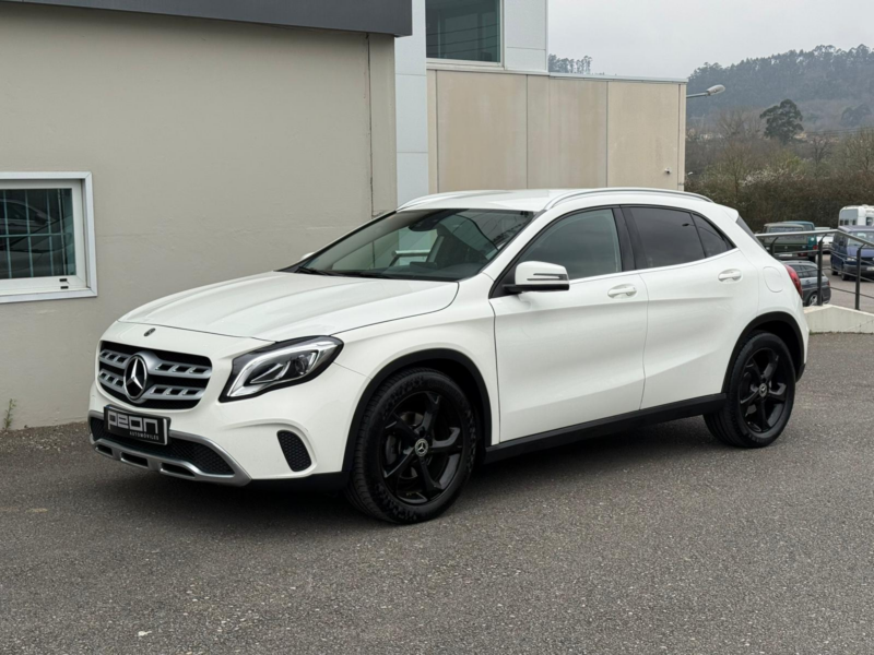Mercedes-Benz GLA 200d 7G Urban