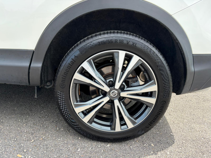 Nissan Qashqai 1.3i DIGT NCONNECTA
