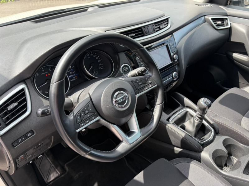 Nissan Qashqai 1.3i DIGT NCONNECTA