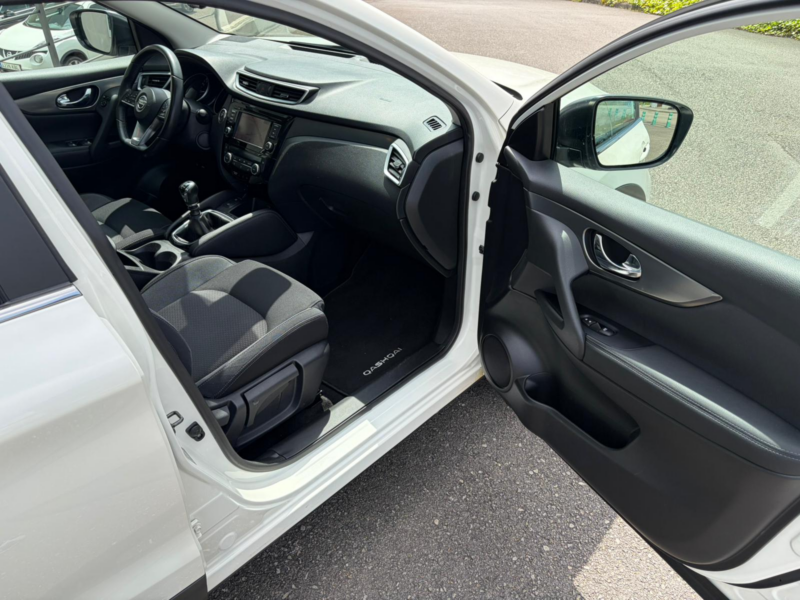Nissan Qashqai 1.3i DIGT NCONNECTA
