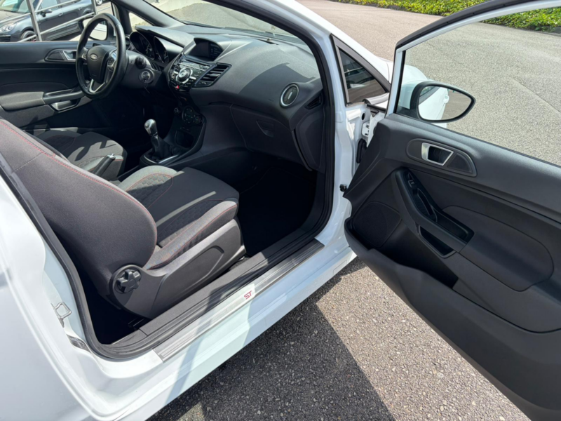 Ford Fiesta 1.5 TDCI 3p ST-Line