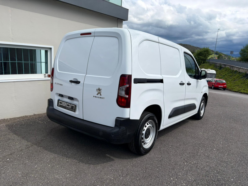 Peugeot Partner Premium BlueHDI