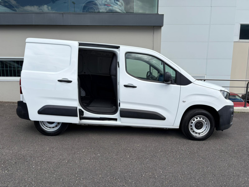 Peugeot Partner Premium BlueHDI
