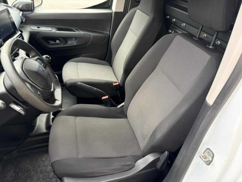 Peugeot Partner Premium BlueHDI