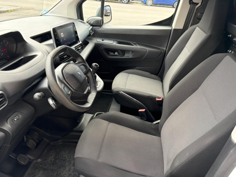 Peugeot Partner Premium BlueHDI