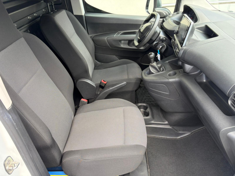 Peugeot Partner Premium BlueHDI