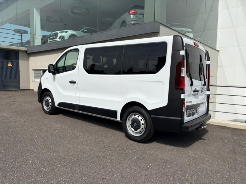 Nissan NV300 Combi 6 2.0 DCI