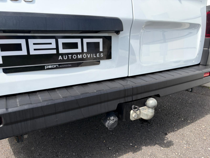 Nissan NV300 Combi 6 2.0 DCI
