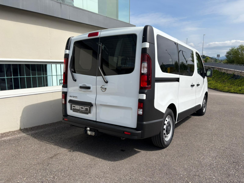 Nissan NV300 Combi 6 2.0 DCI