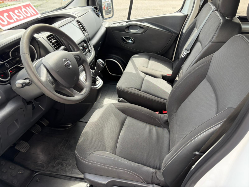 Nissan NV300 Combi 6 2.0 DCI
