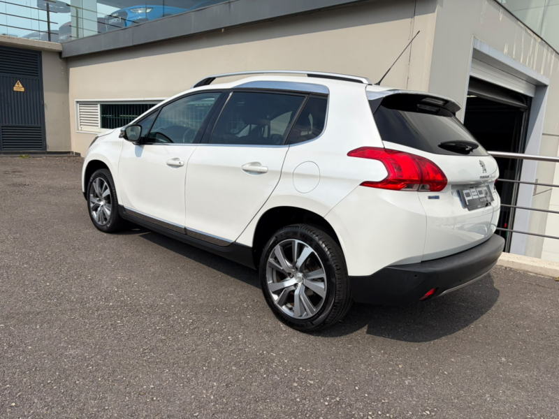 Peugeot 2008 BlueHDI Allure