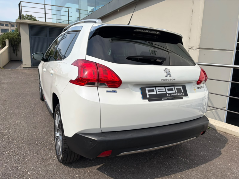 Peugeot 2008 BlueHDI Allure