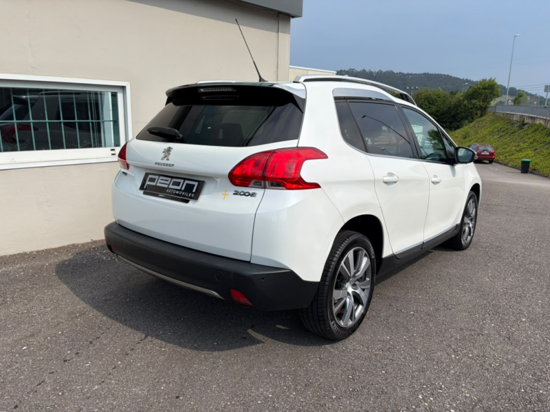 Peugeot 2008 BlueHDI Allure